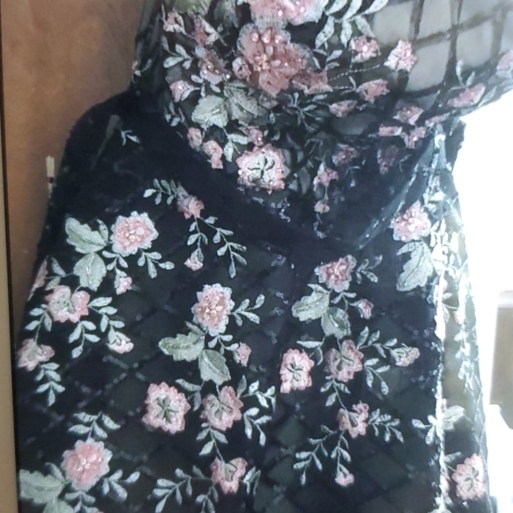 Prom dress - Picture 3 of 4